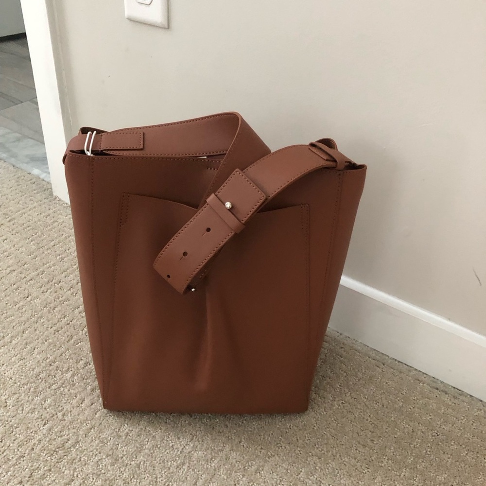 Everlane Brown Leather Hobo Bag Minimalist Design